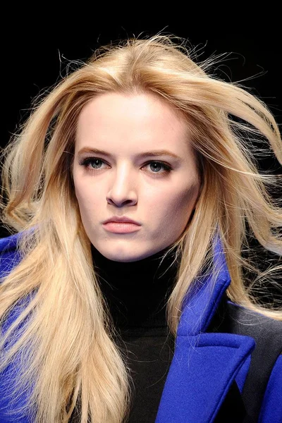 Look 8